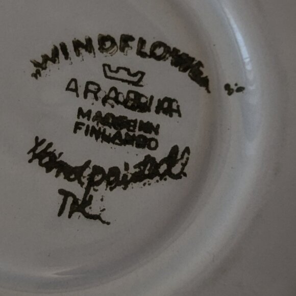 Vintage Handpainted Arabia Finland Windflower Teacup and Saucer - Picture 4 of 7
